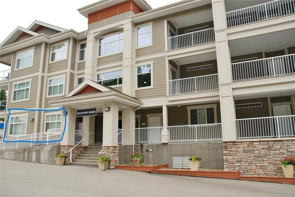 Photo of Others in Sicamous