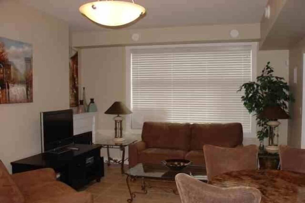 Photo of Livingroom in Sicamous