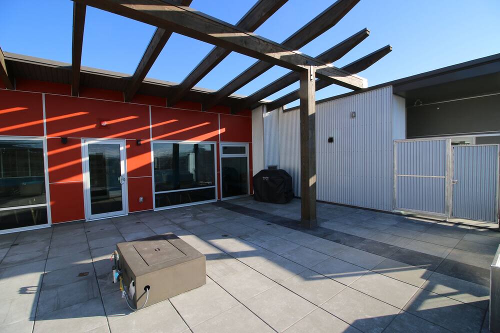 Photo of Patio Balcony in Kelowna Central Business District