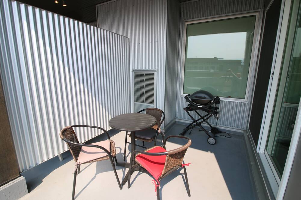 Photo of Patio Balcony in Kelowna Central Business District