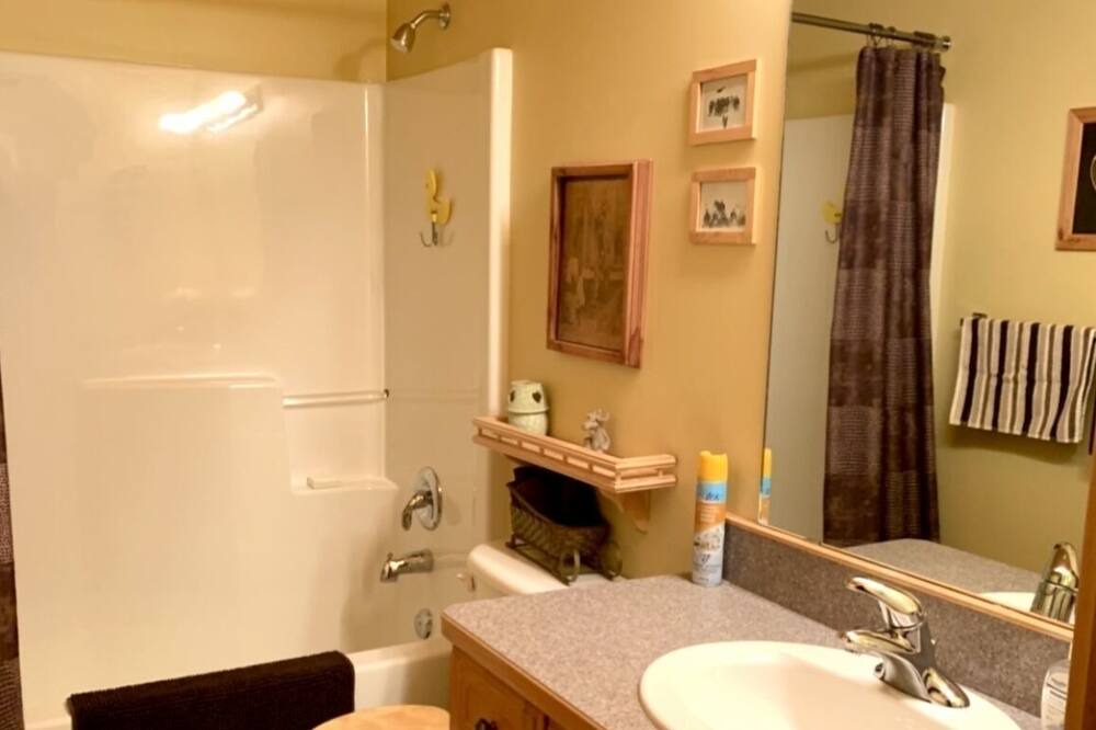 Photo of Bathroom in Apex Mountain