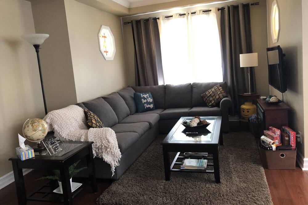 Photo of Livingroom in York - Haig