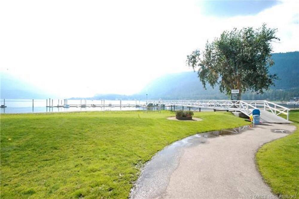 Photo of Others in Sicamous