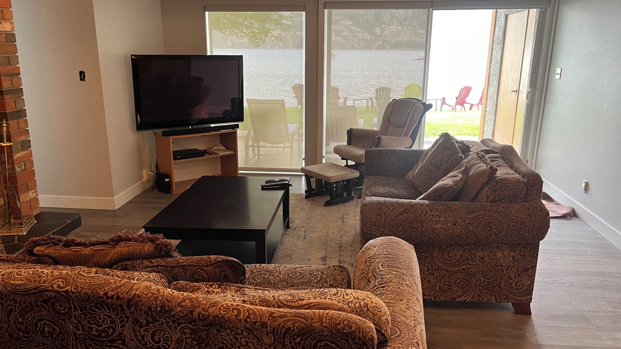 Photo of Livingroom in Okanagan-Similkameen