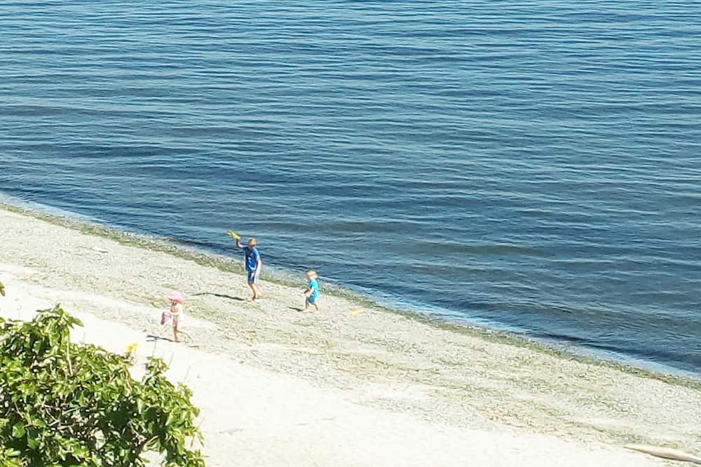 Photo of Others in Cordova Bay