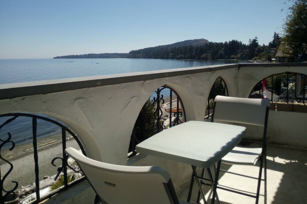 Photo of Outdoor in Cordova Bay