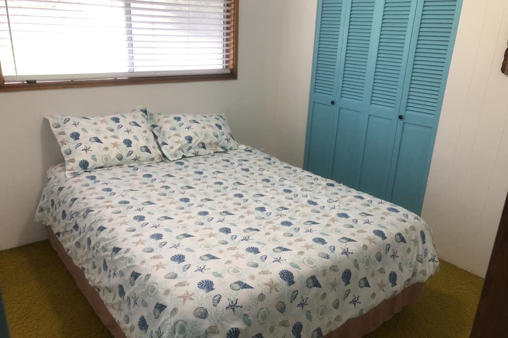 Photo of Bedroom in Halfmoon Bay