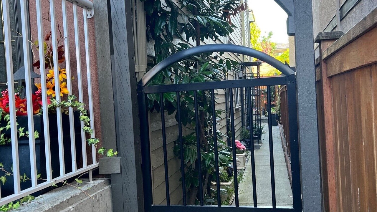 Photo of Outdoor in Booktown