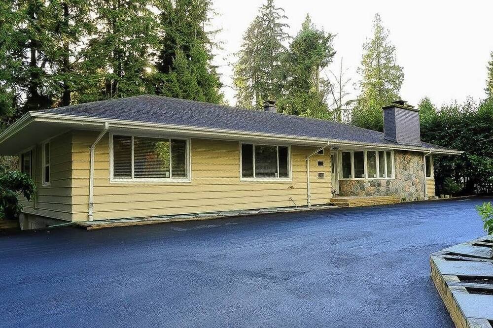 Photo of Outdoor in West Vancouver