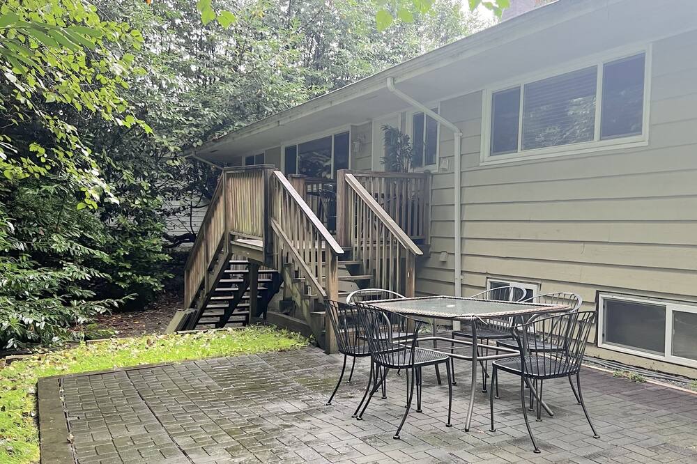 Photo of Others in West Vancouver