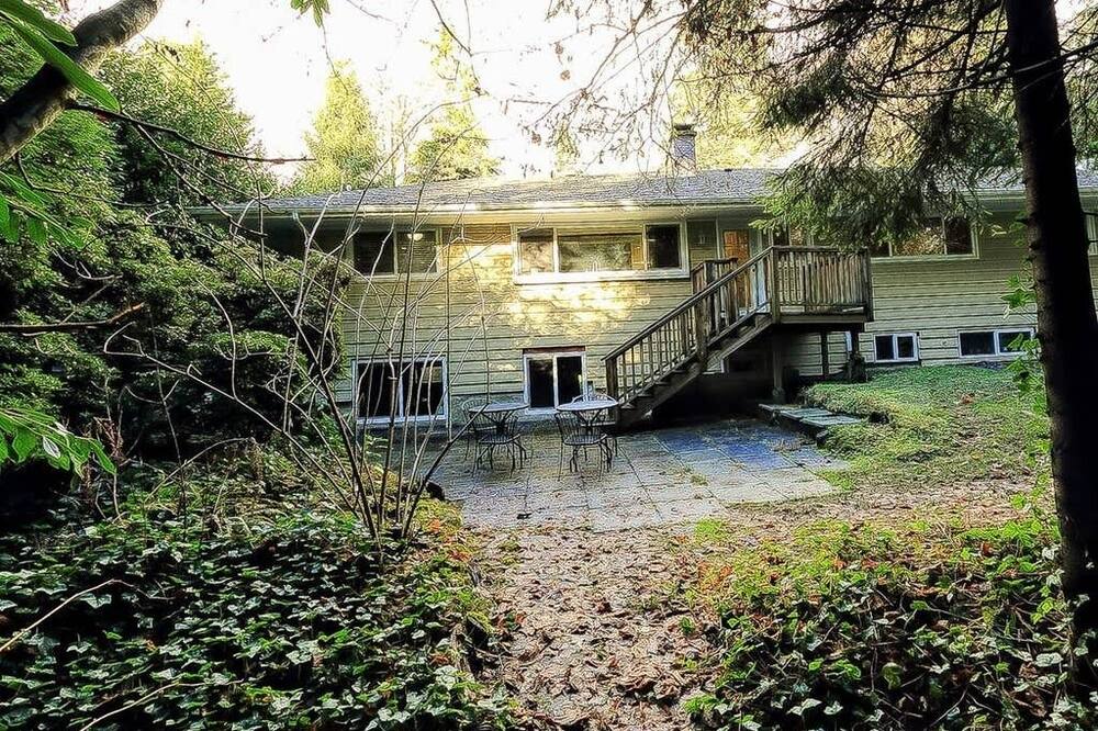 Photo of Outdoor in West Vancouver