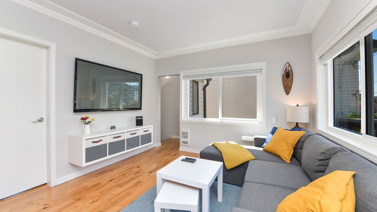 Photo of Livingroom in Lake Cowichan