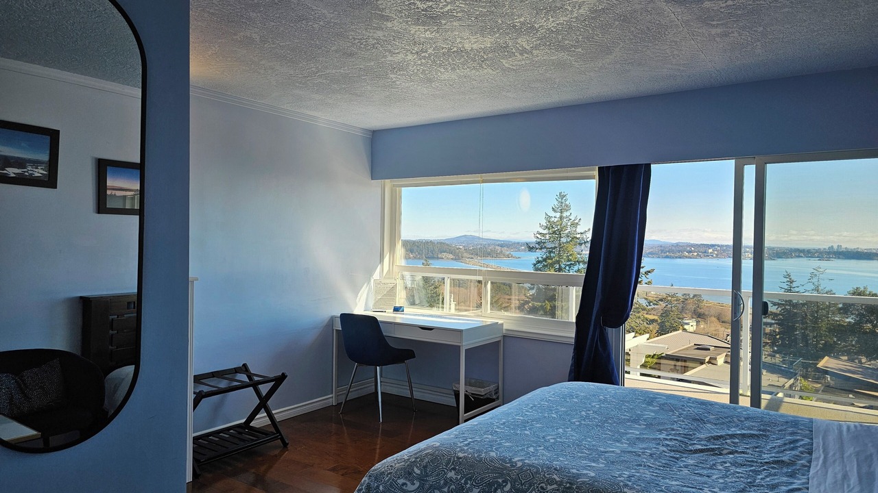 Photo of Bedroom in Colwood