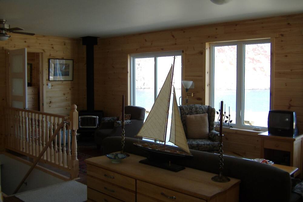 Photo of Livingroom in The Battery