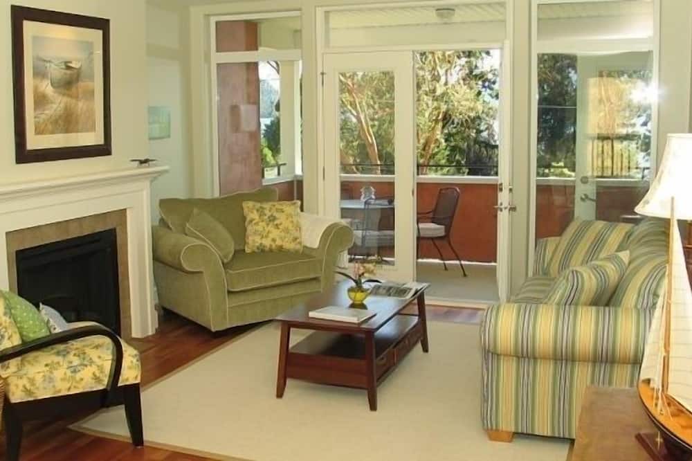 Photo of Livingroom in Vesuvius
