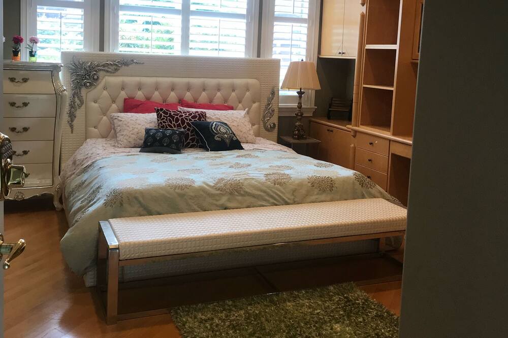 Photo of Bedroom in Richmond