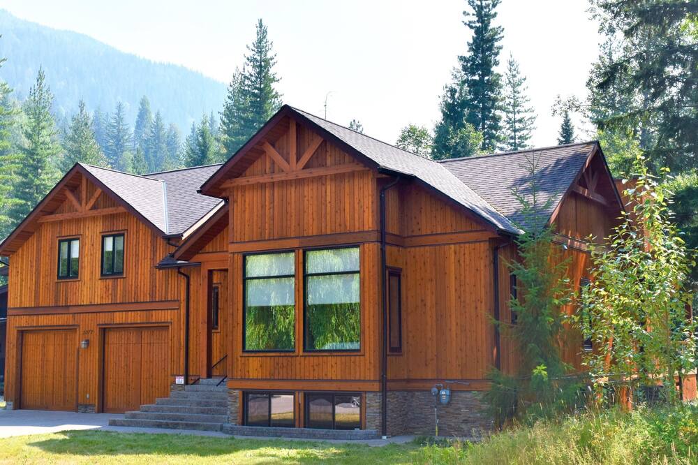 Photo of Outdoor in Revelstoke