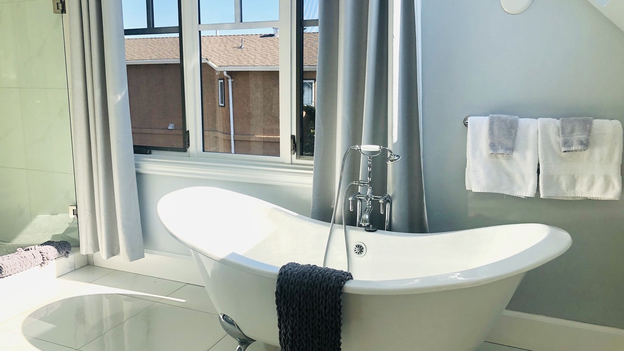 Photo of Bathroom in South Central
