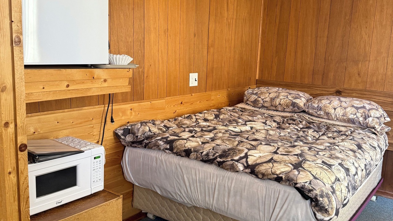 Photo of Bedroom in Yellowhead County