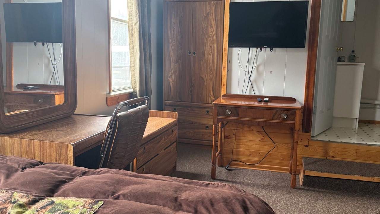 Photo of Bedroom in Yellowhead County