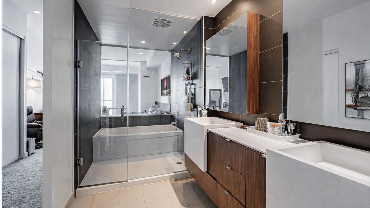 Photo of Bathroom in Fort York