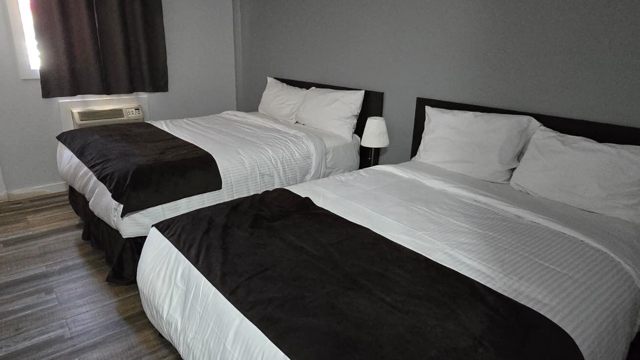 Photo of Bedroom in Division No. 16