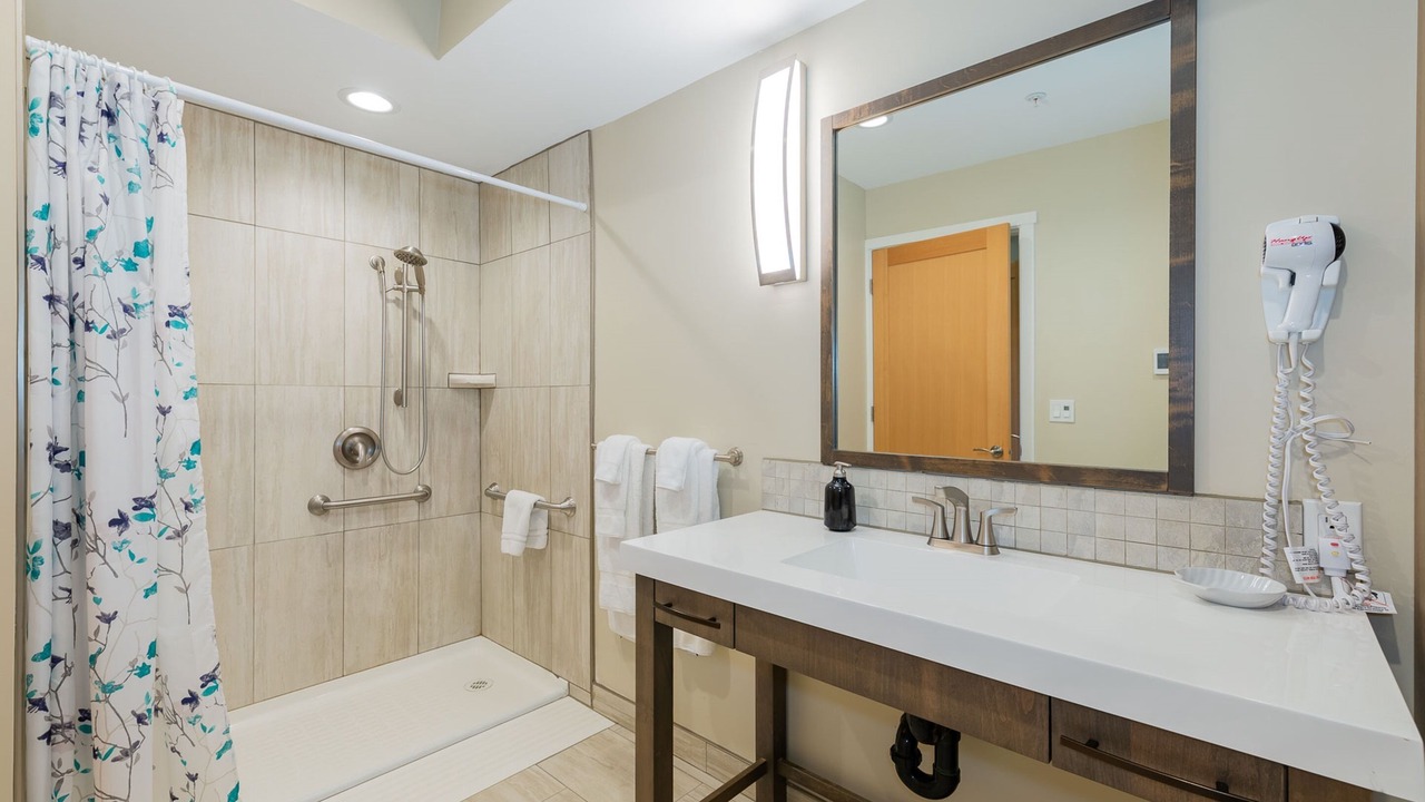 Photo of Bathroom in Mayne Island