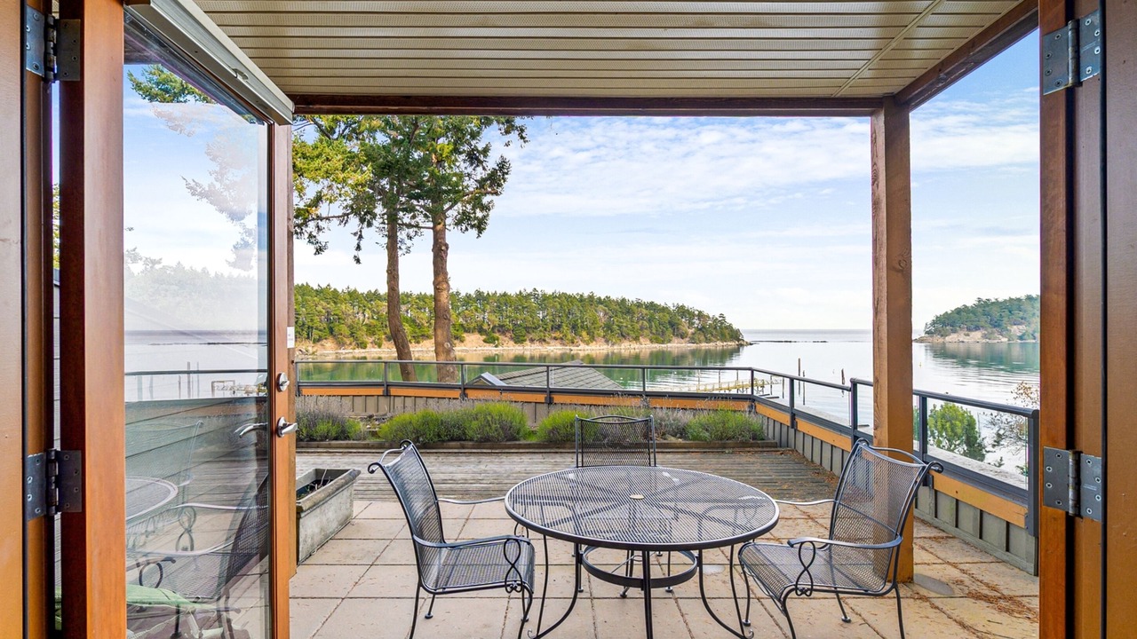 Photo of Others in Mayne Island