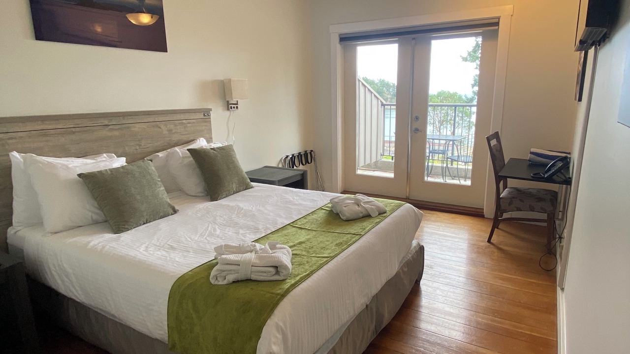 Photo of Bedroom in Mayne Island