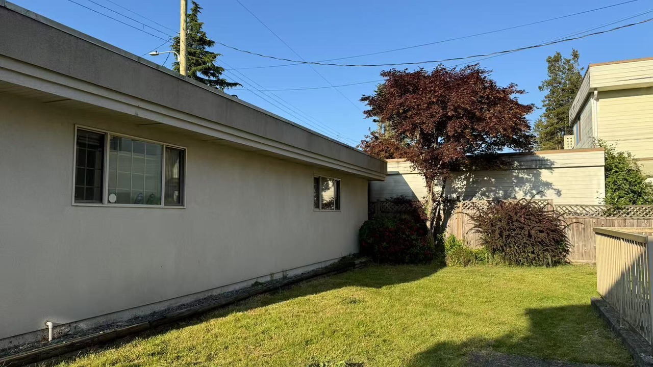 Photo of Outdoor in Oakridge