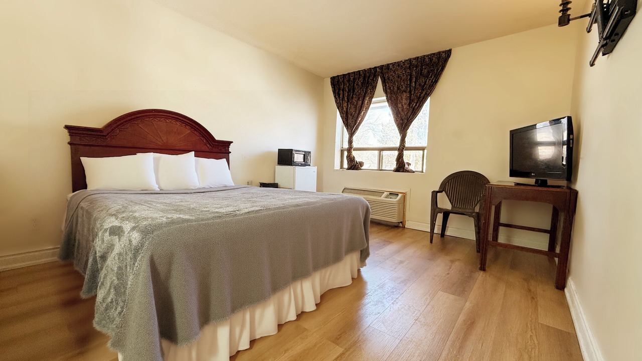 Photo of Bedroom in West Hill