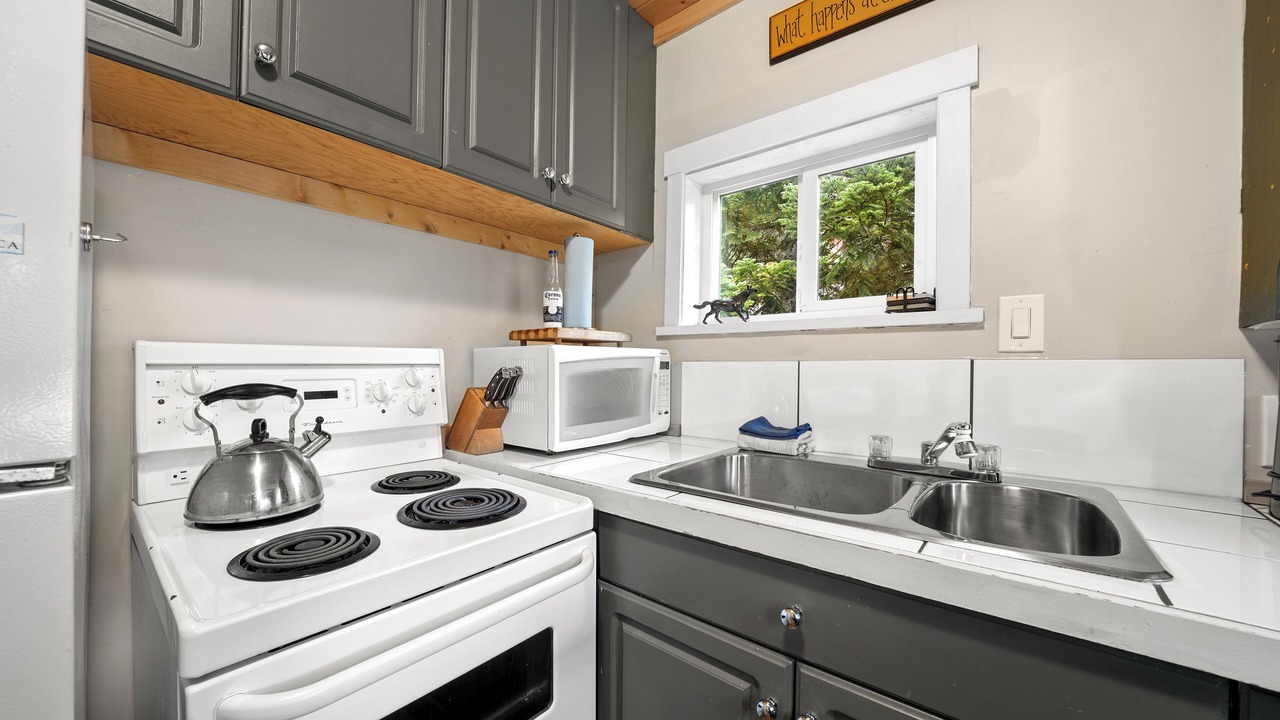 Photo of Kitchen in Hemlock Valley