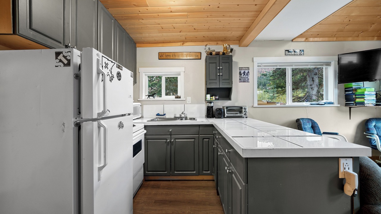 Photo of Kitchen in Hemlock Valley