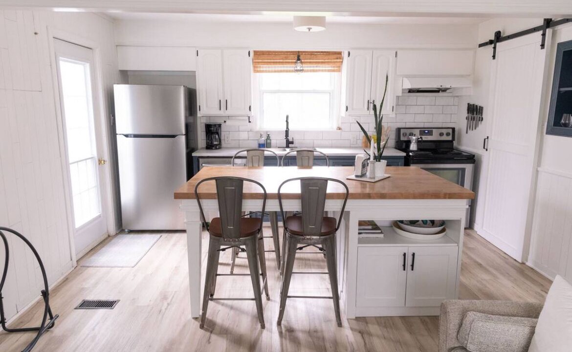 Photo of Kitchen in Wasaga Beach