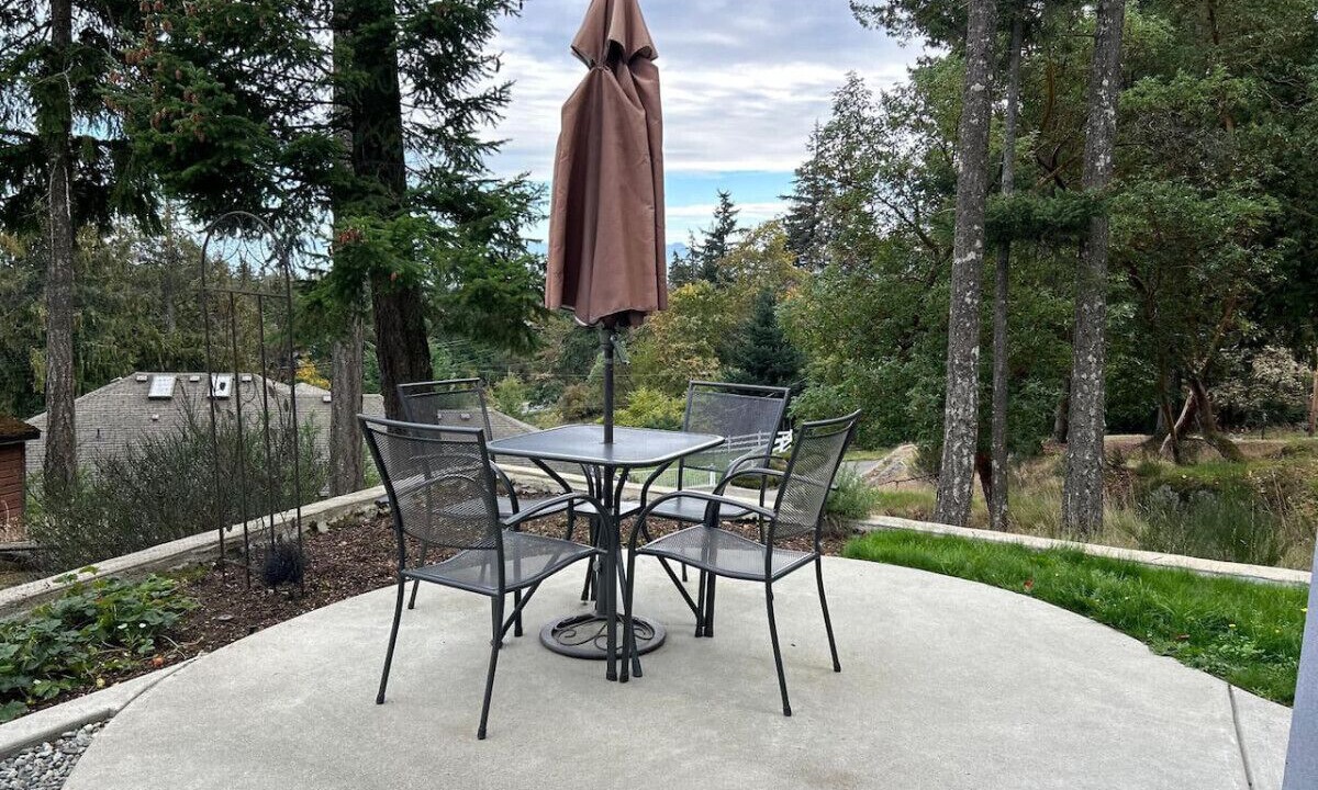 Photo of Outdoor in Colwood