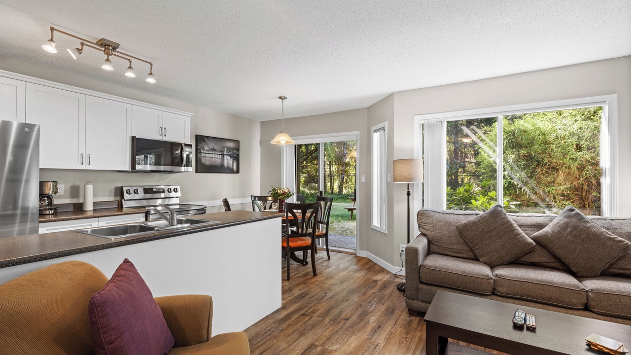 Photo of Livingroom in Regional District of Nanaimo
