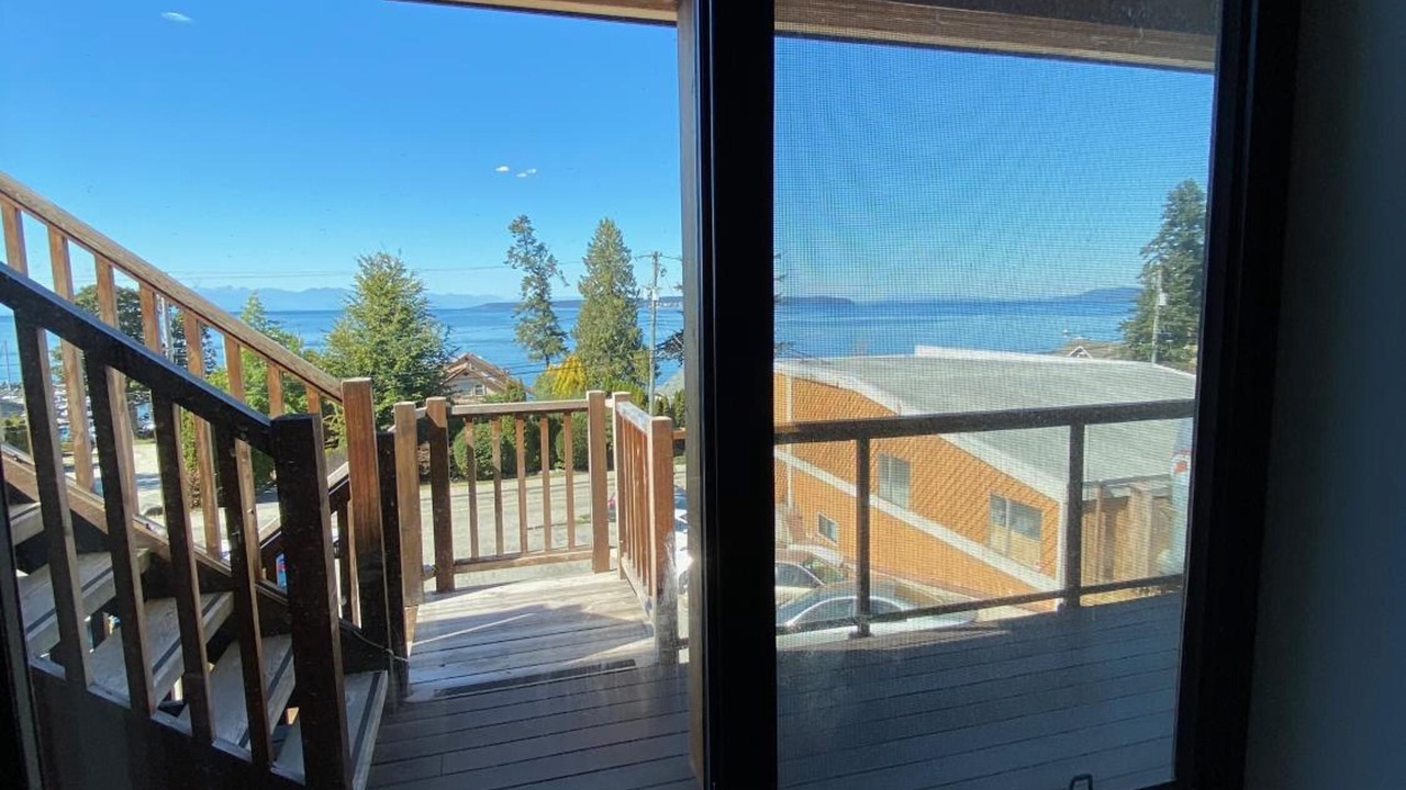 Photo of Patio Balcony in Powell River
