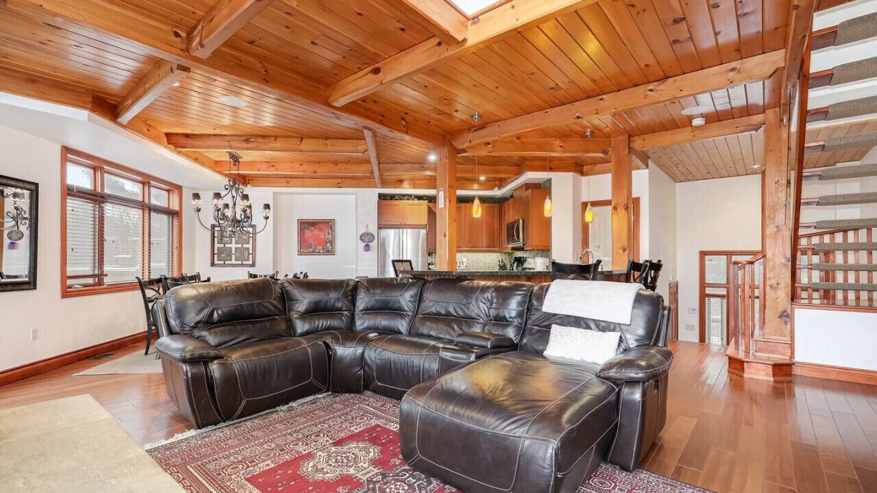 Photo of Livingroom in Craigleith