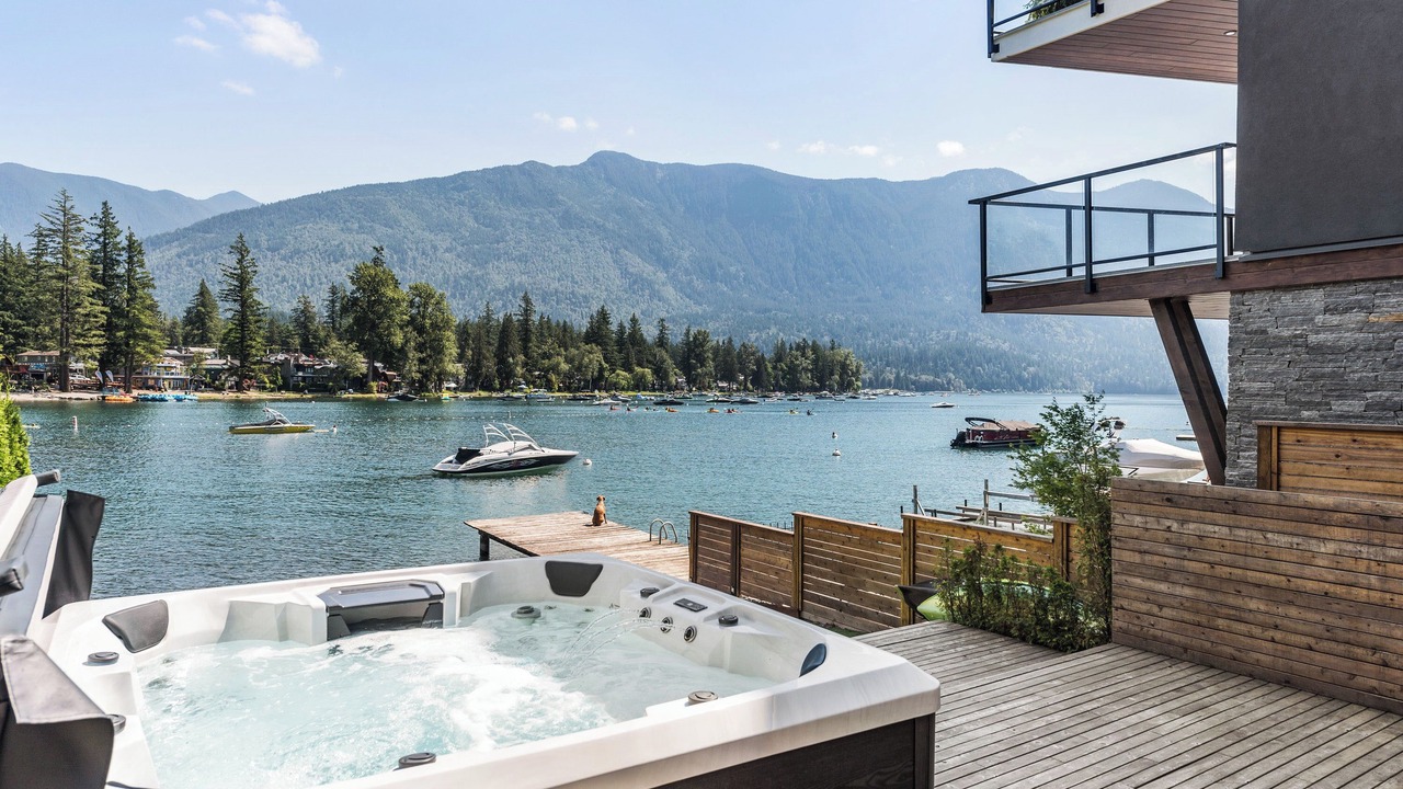 Photo of Patio Balcony in Cultus Lake
