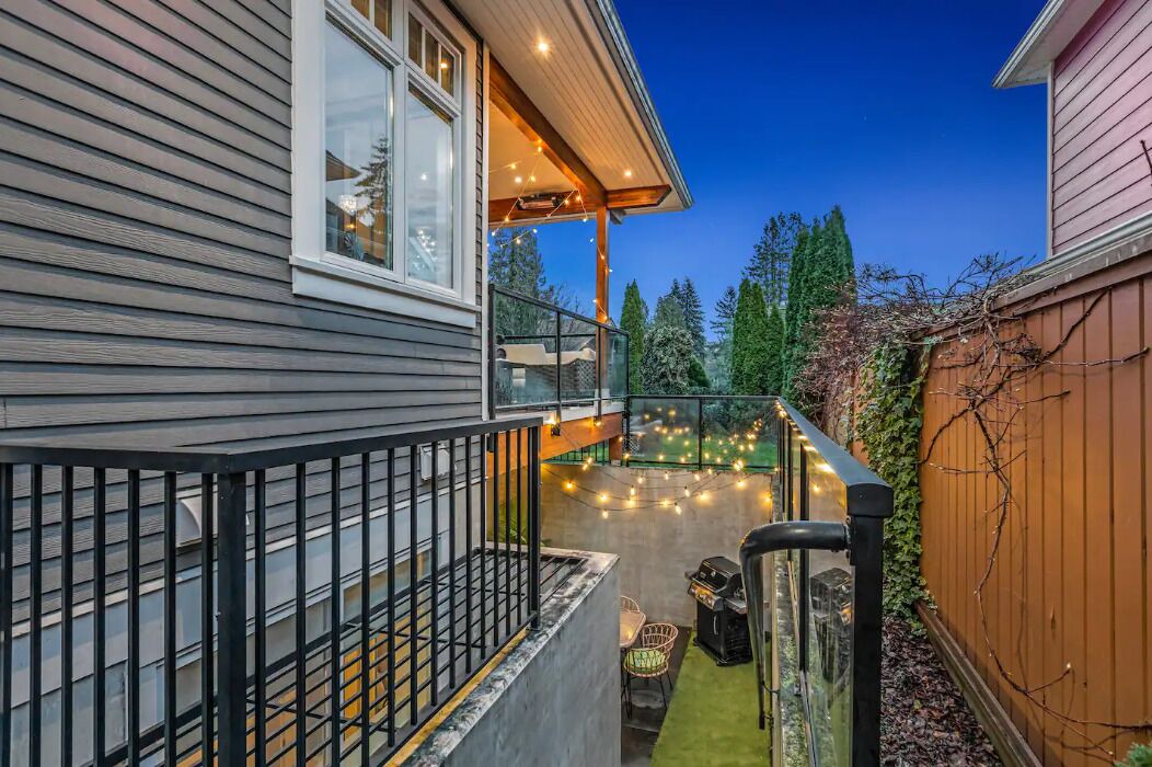Photo of Outdoor in Hollyburn