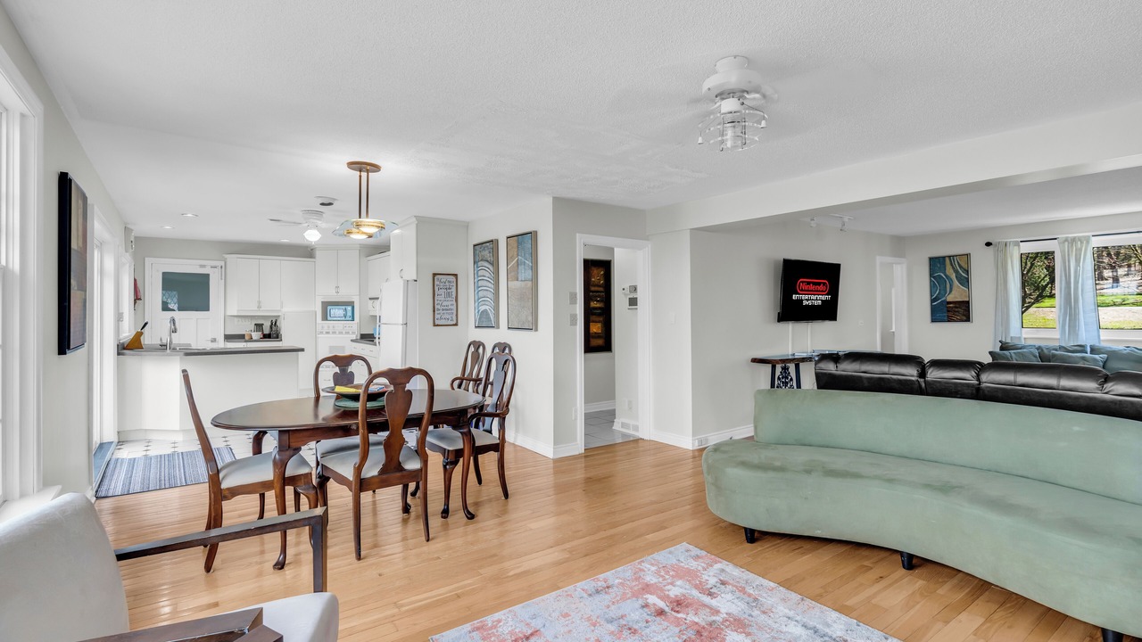 Photo of Livingroom in Niagara Falls