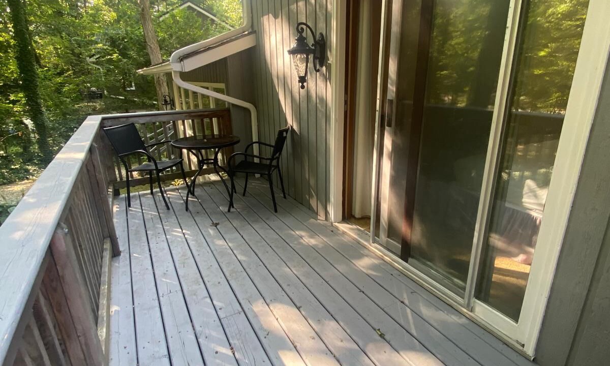Photo of Patio Balcony in Grand Bend