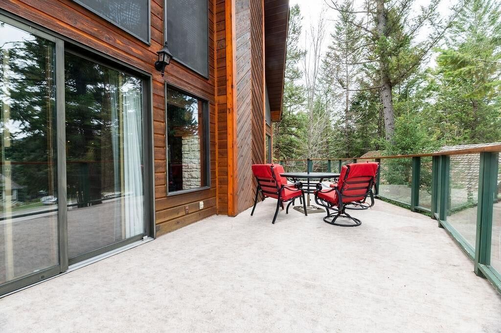 Photo of Patio Balcony in East Kootenay