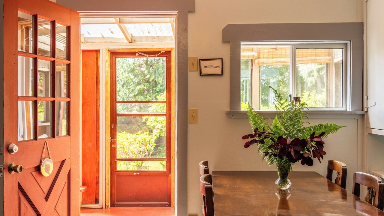 Photo of Patio Balcony in Bamfield