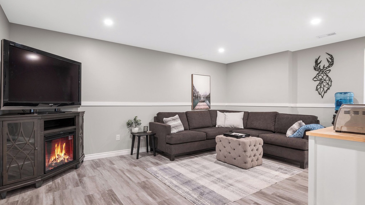 Photo of Livingroom in East Hill