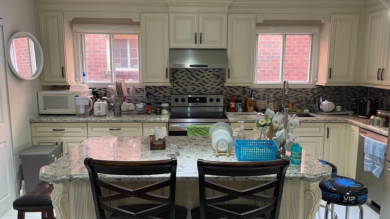 Photo of Kitchen in L'Amoreaux