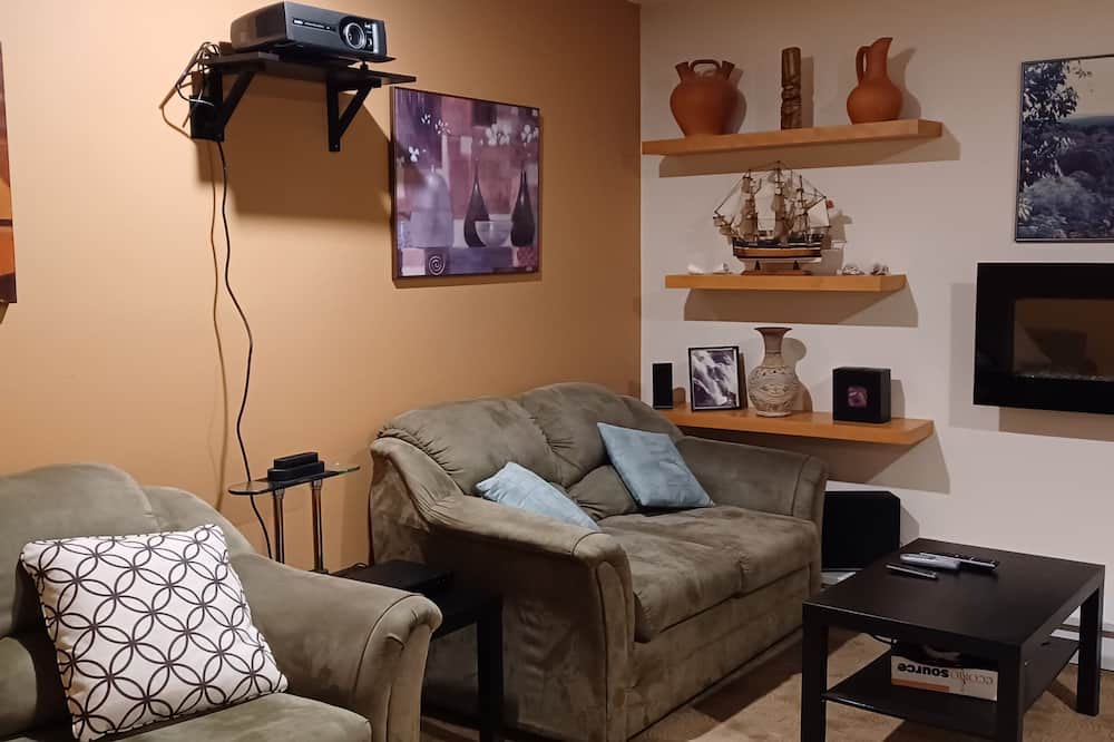 Photo of Livingroom in Port Moody