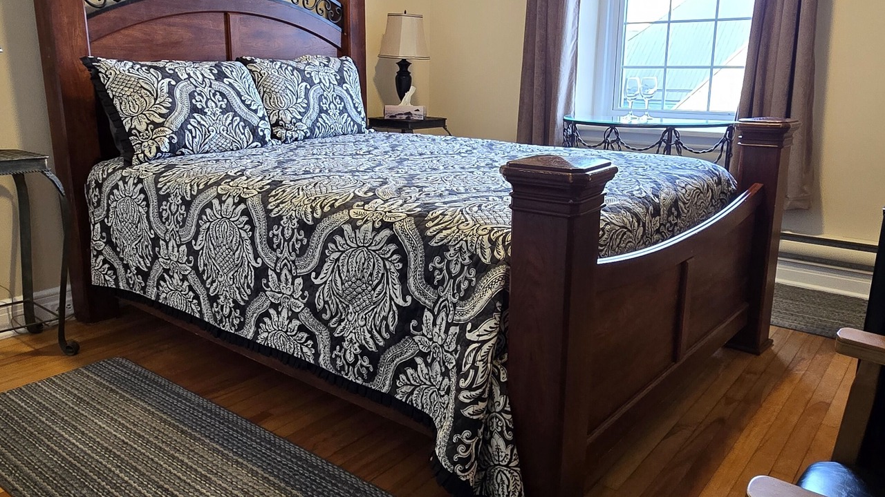 Photo of Bedroom in Merrickville