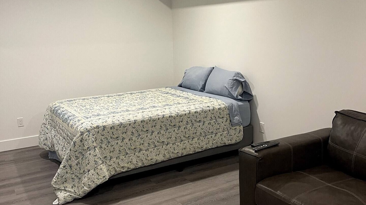 Photo of Bedroom in Courtenay