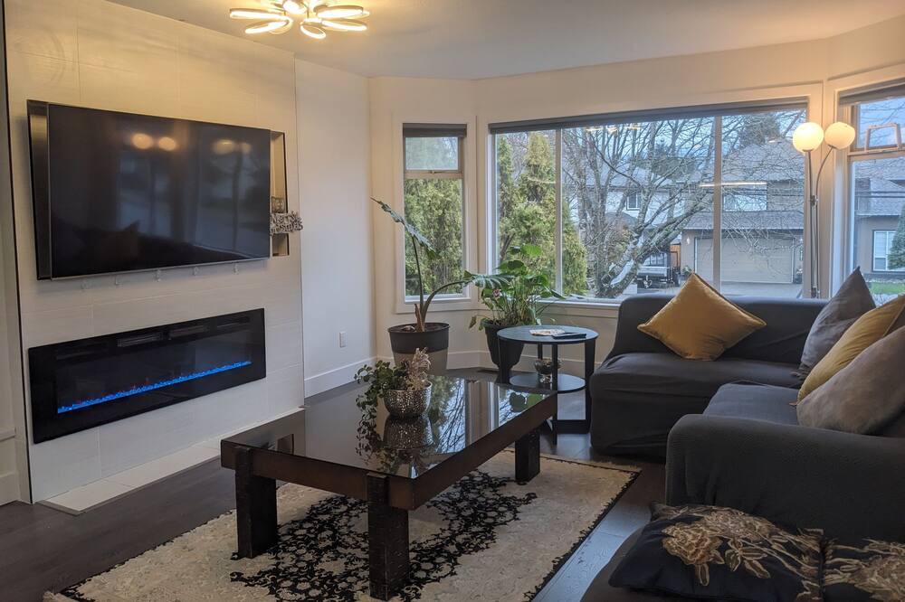 Photo of Livingroom in Pitt Meadows
